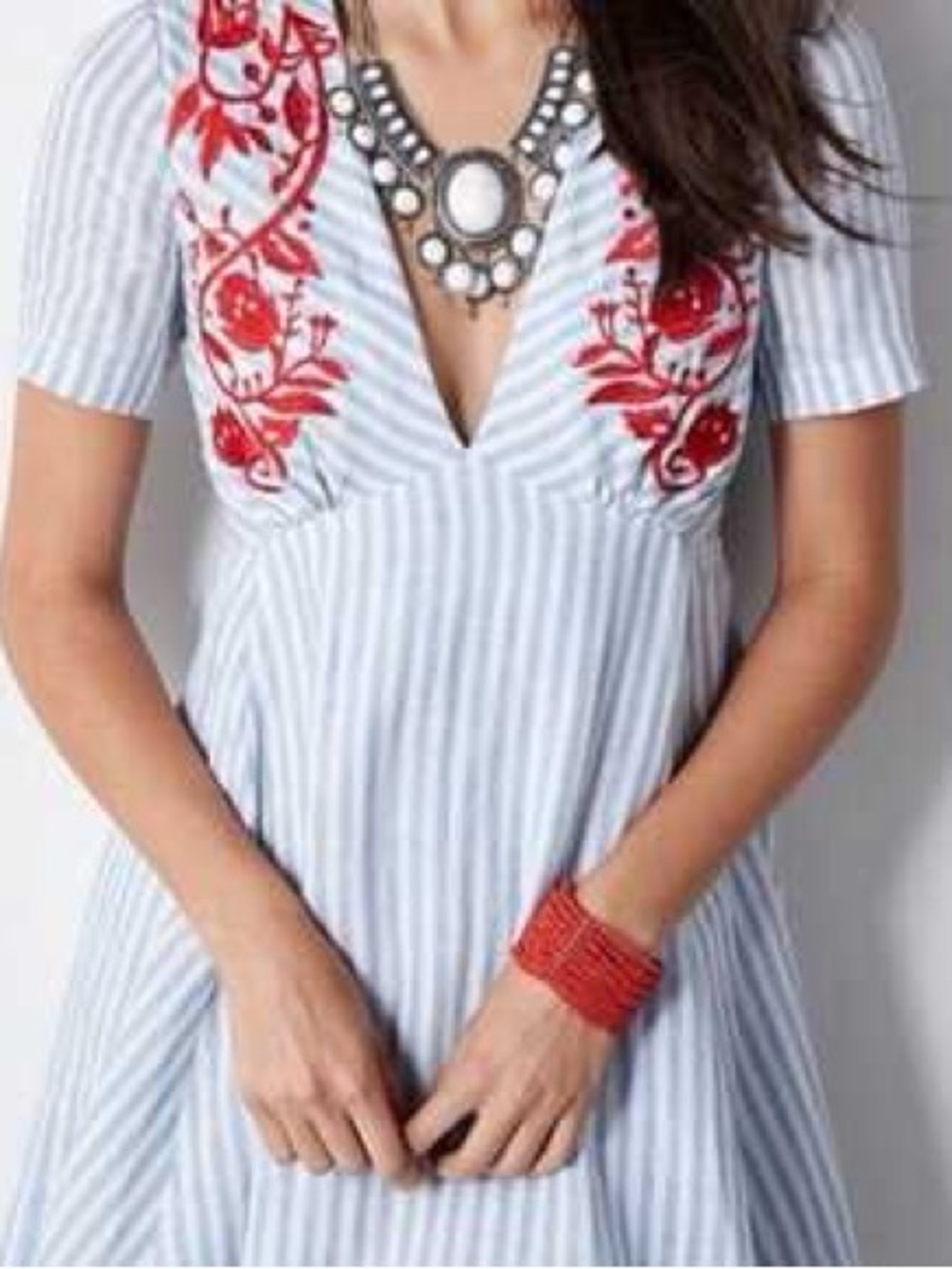 NWT Gianni Bini Blue & White Stripe Dress with Red Embroidered Detail - Picture 4 of 5
